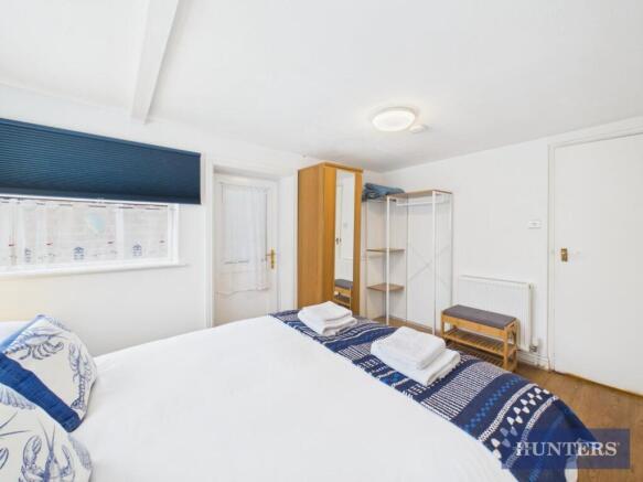 2 bed Flat for sale Image 10