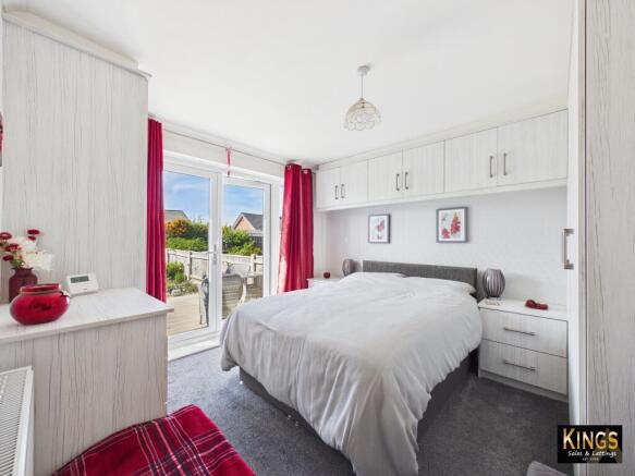 2 bed Semi-Detached Bungalow for sale Image 10