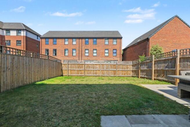 3 bed Semi-Detached for sale Image 6