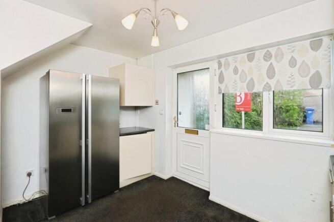 3 bed Semi-Detached for sale Image 12