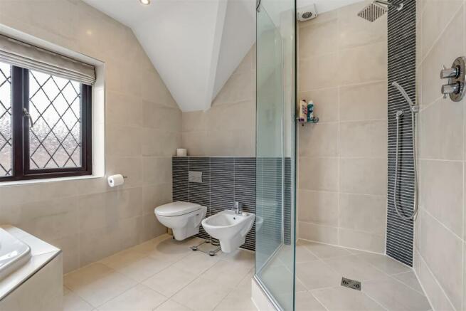 En Suite 2.jpg