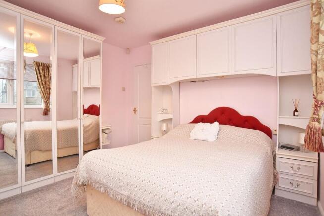 3 bed Semi-Detached for sale Image 7