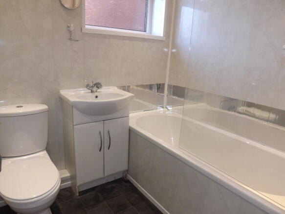 2 bed End of Terrace to rent Image 7