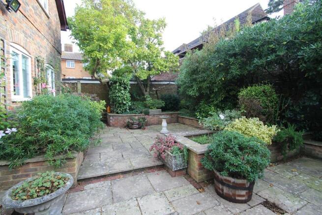Rear Garden (a).JPG