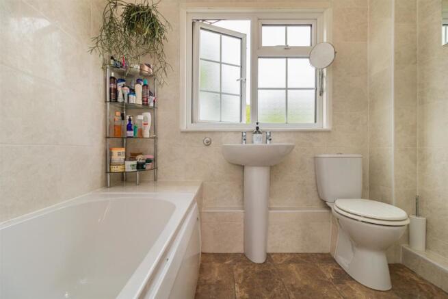 16 The Oval-The-Oval-Guildford-semi-detached-house