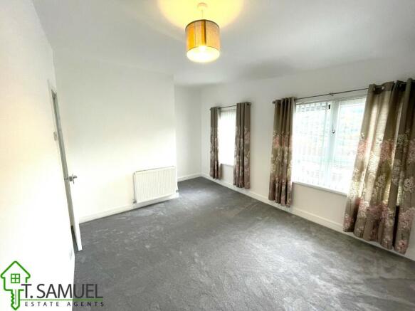 Master bedroom.JPG