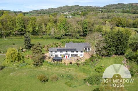 Cae-Pen-Ty Road, Cefn-Y-Bedd, LL12