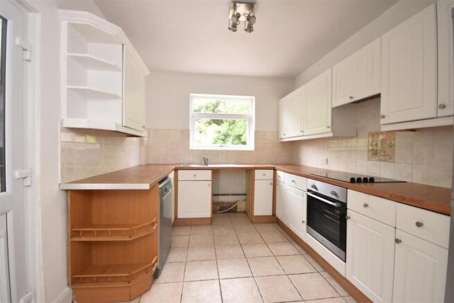 Gladstone Road, Neston photo 4