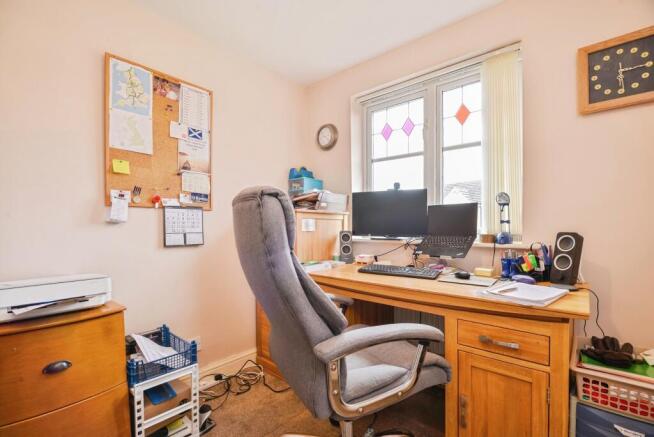 Bedroom/Study