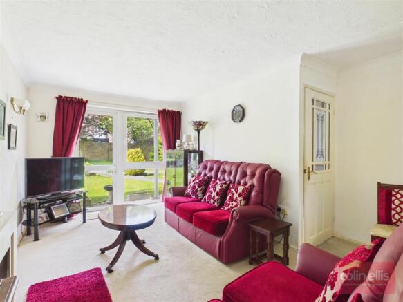 1 bed Ground Flat for sale Image 7