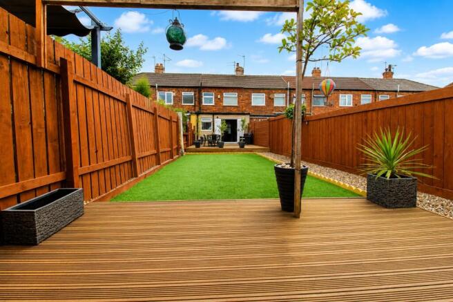 2 bed Terraced for sale Image 8