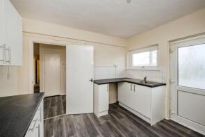 Flat 7, Tynyrheol, Bryn Awel, Neath SA11 1JG