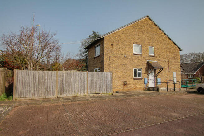 House, Garden & Parking