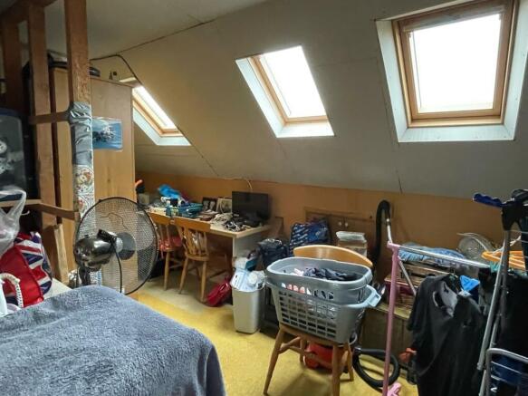 Bedroom..jpg