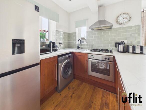 3 bed Semi-Detached for sale Image 11