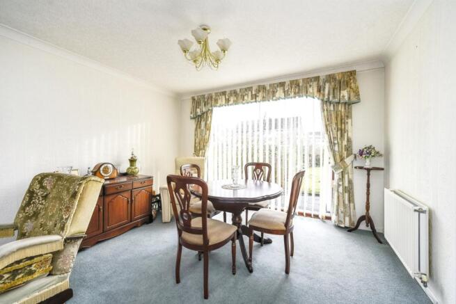 Lounge/Dining Room