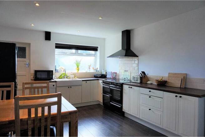Kitchen / Breakfast