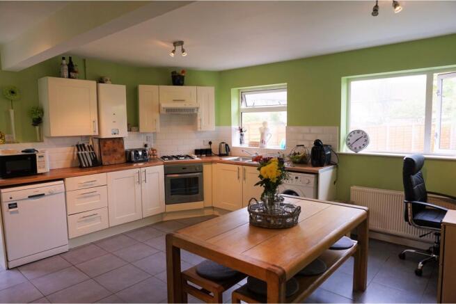 Kitchen / Breakfast
