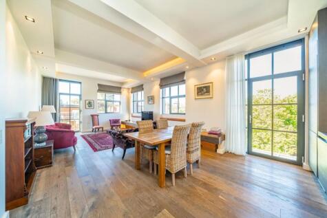 Porteus Place, Clapham Old Town