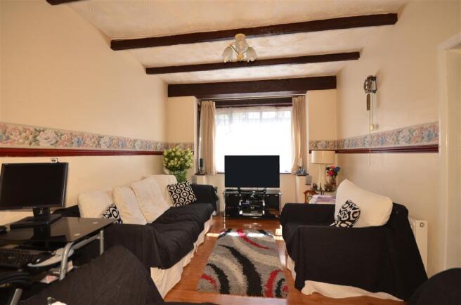 Lounge/Dining Area