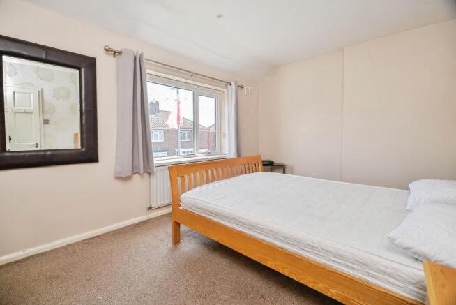 3 bed Terraced for sale Image 11