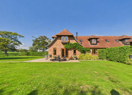 Forest Lane, Castle Goring, Worthing, BN13 3FD