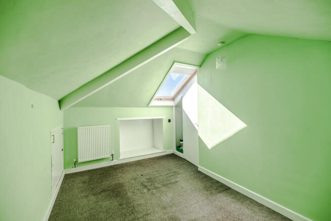 2 bed Semi-Detached Bungalow for sale Image 12