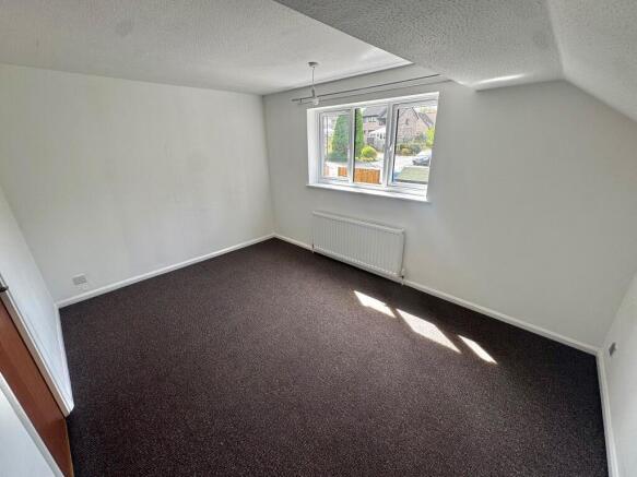 3 bed Town House to rent Image 11