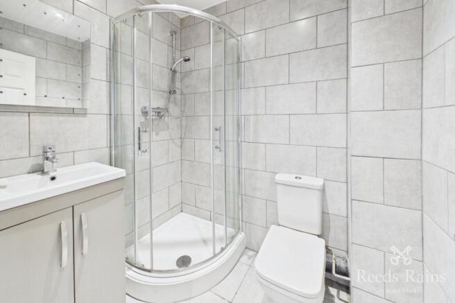 1 bed Apartment to rent Image 5