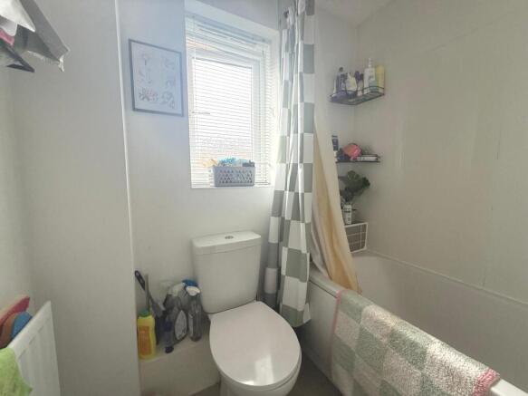 3 bed Detached for sale Image 7