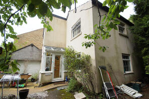 Chew Cottage, Greenbridge Lane, Greenfield OL3 7EW