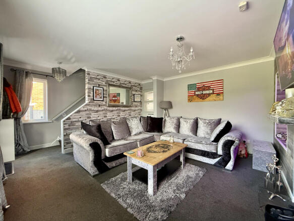 2 bed Semi-Detached for sale Image 5