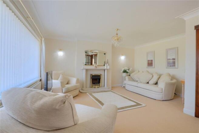 3 bed Bungalow for sale Image 4