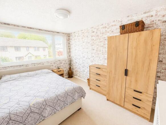 3 bed Semi-Detached for sale Image 11