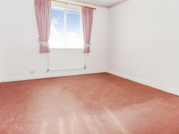 BEDROOM 2.jpg