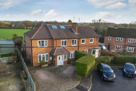 Snowhill Cottages, Ashley Green, Chesham