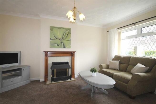 Lounge/ Dining Room