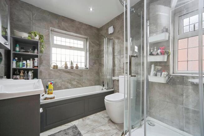 3 bed Semi-Detached for sale Image 5