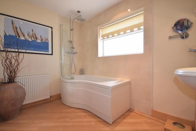 Ensuite to Master