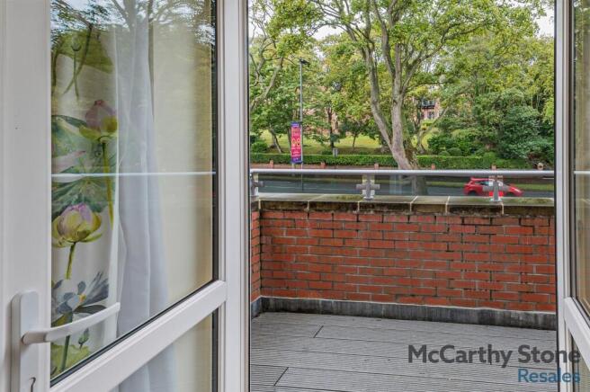 1 bed Apartment for sale Image 12