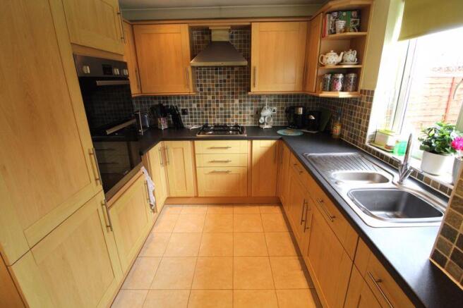 Kitchen/Dining...