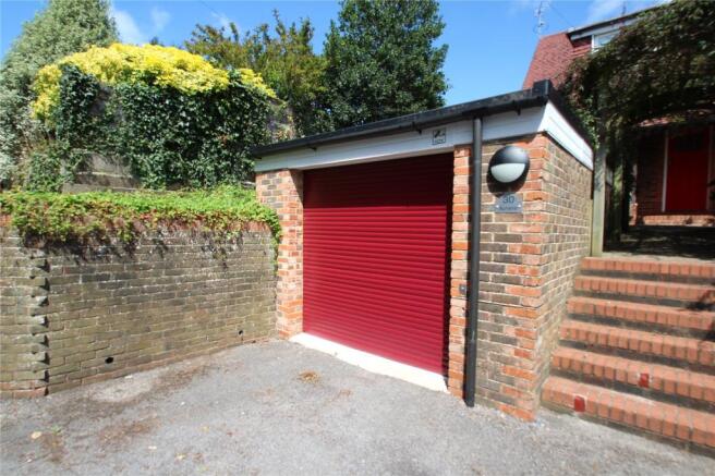 Garage & Parking