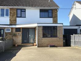 72, Hall Lane, Sandon, Chelmsford CM2 7RQ