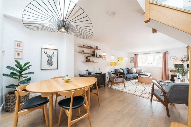 Sitting/Dining Room