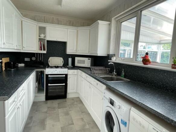 Kitchen,.jpg