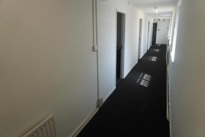 Not Specified to rent Image 8