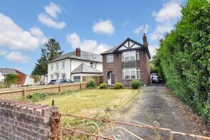 Sunnyside, Wrexham Road, Holt, Wrexham LL13 9YU