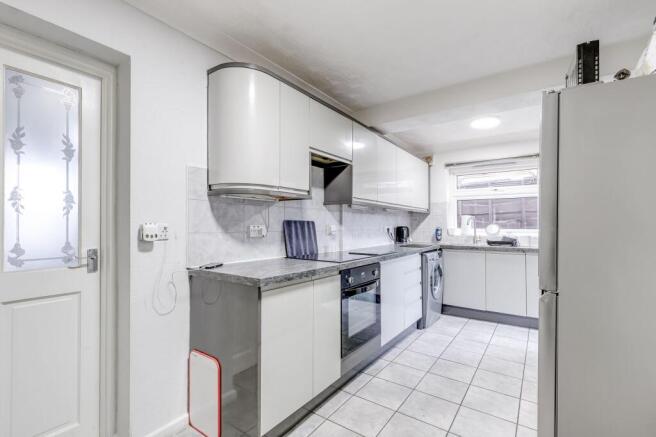 3 bed Semi-Detached for sale Image 7