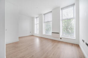 Flat 2, 48 Hanover House, Chapel Road, Worthing Central, Worthing BN11 1BE