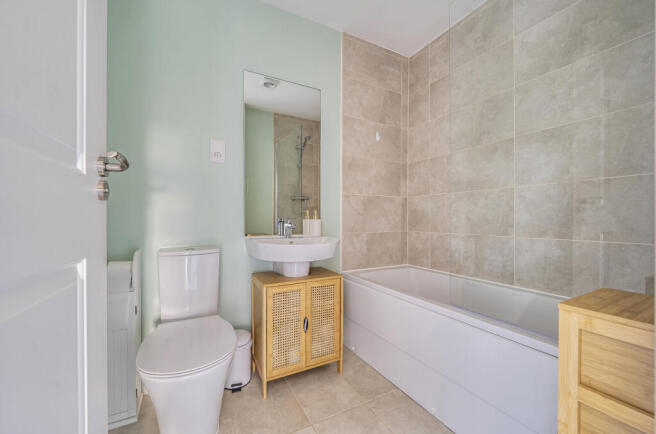 3 bed Semi-Detached for sale Image 10